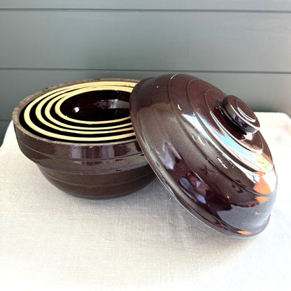 USA Pottery Lidded Dutch Oven Nesting Bowl Set c. 1940s