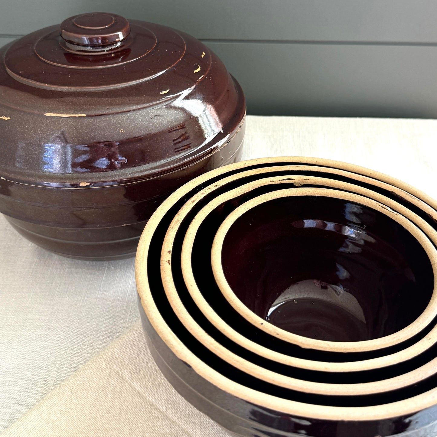 USA Pottery Lidded Dutch Oven Nesting Bowl Set c. 1940s